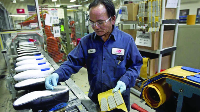 US factory production UP 0.3% in October