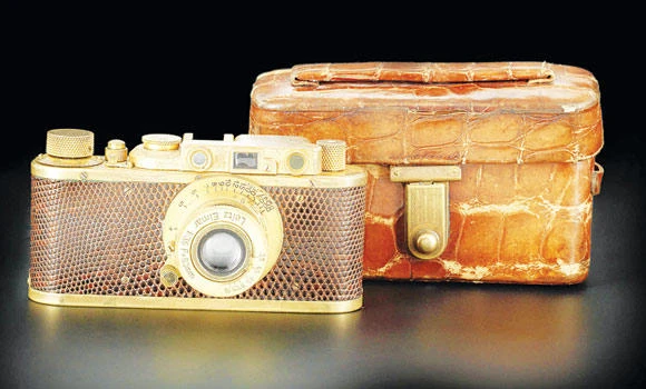 Rare Leica camera sells for $620,000 in HK auction