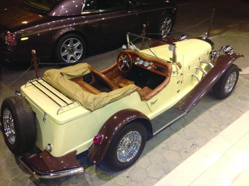 Vintage Mercedes wows Jeddah residents