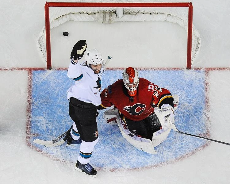 Panthers snap 9-game losing streak with 3-2 win over Ducks