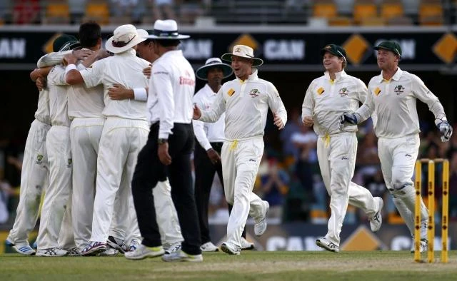 England crumbles to defeat against Australia