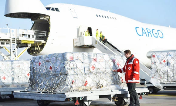 Aid operations pick up pace in Philippines