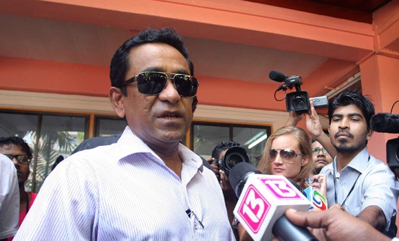 Yameen to be sworn in as Maldives leader after shock win