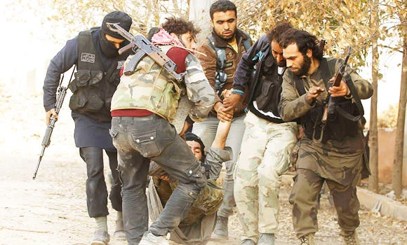 Syrian Army closes in on Aleppo after dawn attack