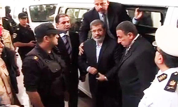 Defiant Mursi tells court: I’m ‘legitimate’ president