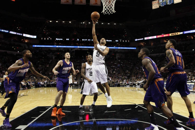 Parker leads Spurs to hectic win over Suns