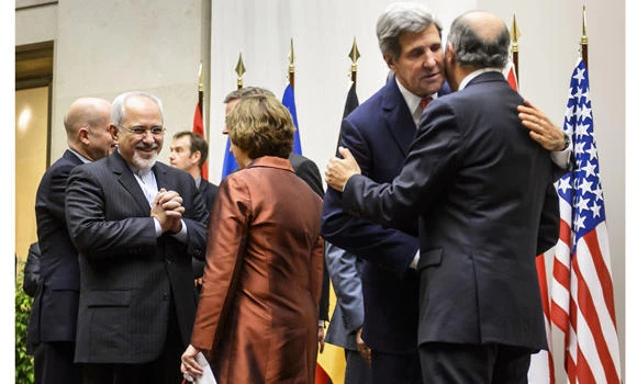 Iran strikes nuclear deal with world powers