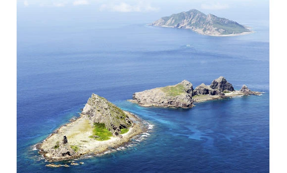 US B-52 flights challenge China's new air defense zone