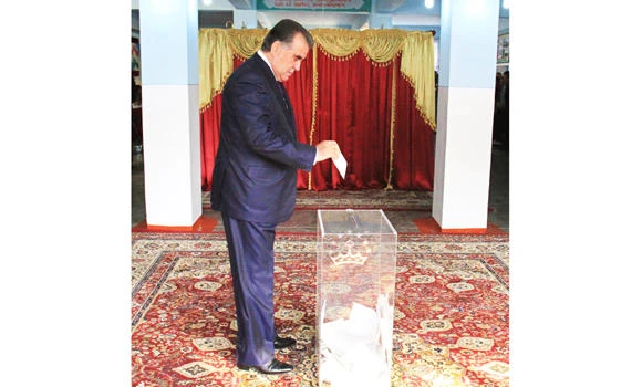 Tajik president wins fourth term