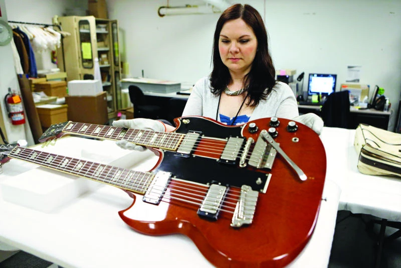 Elvis items featured at Rock and Roll Hall of Fame