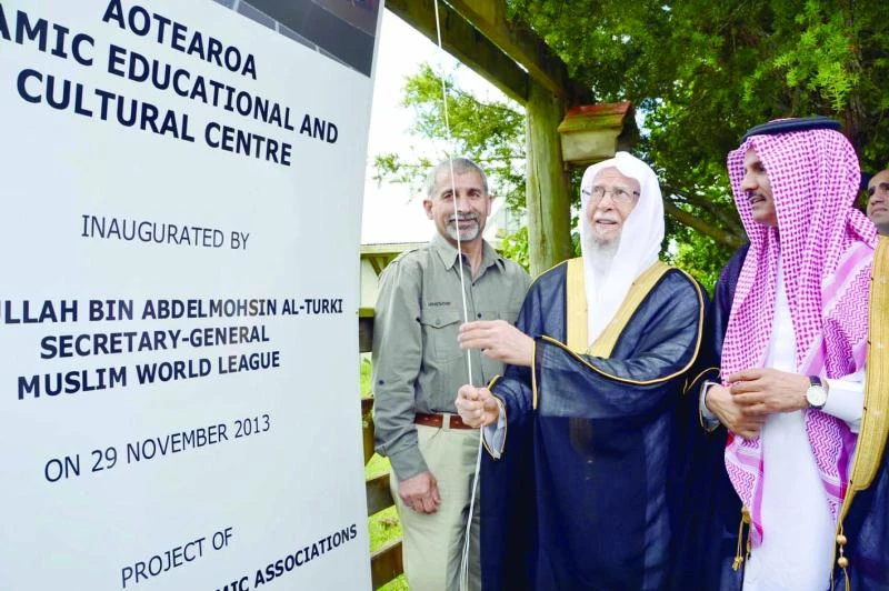 MWL chief lays stone for Oakland Islamic center