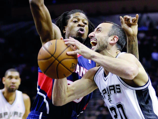 Duncan delivers game-winner for Spurs vs. Hawks