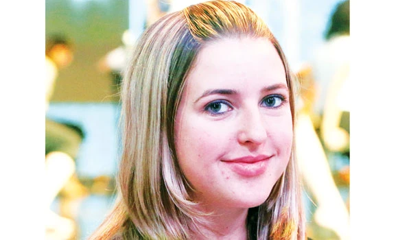 Young American singer enthralls Arab music fans