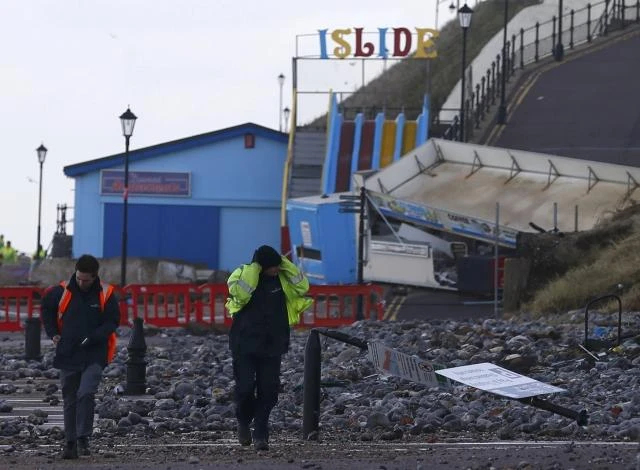 Worst tidal surge in 60 years makes Britain vulnerable