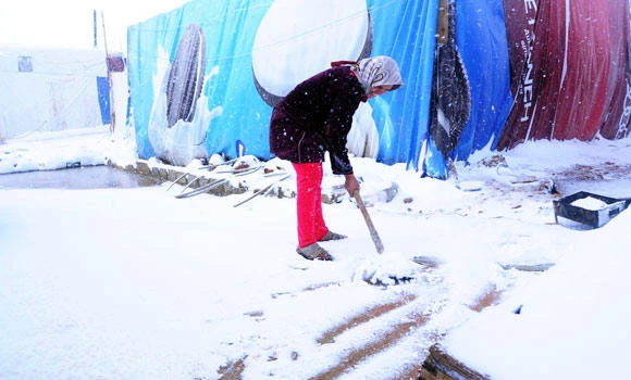 Snow, rain lash Syria refugees in Lebanon