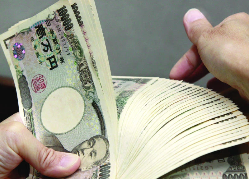 Dollar touches five-year high against yen