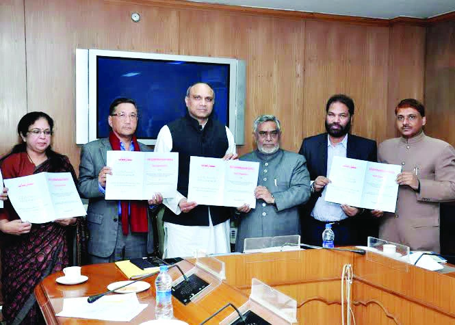 Academics underline importance of Urdu