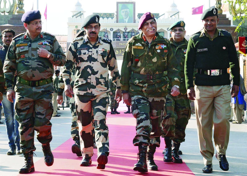 Pakistani, Indian army commanders meet on Kashmir