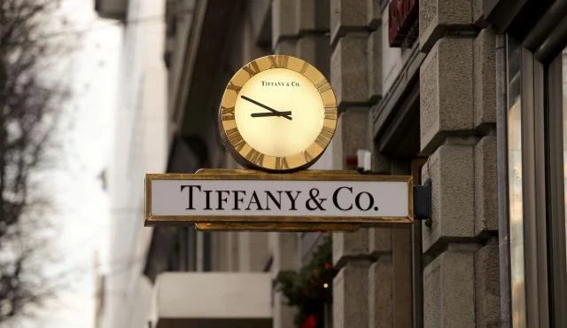 Swatch wins $449m award from Tiffany