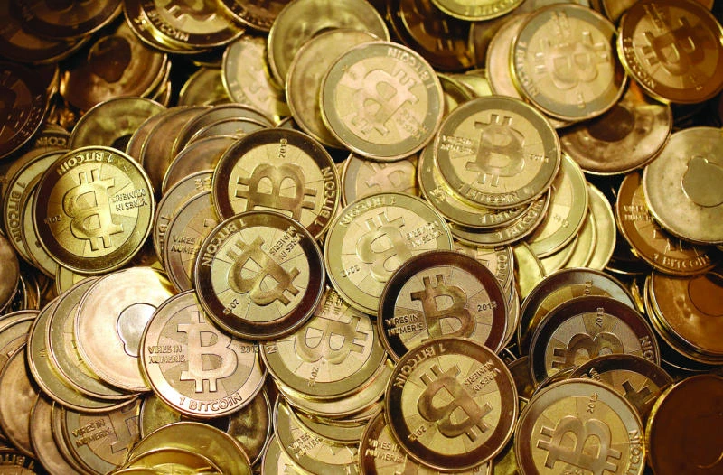 Bitcoin operator halts trade