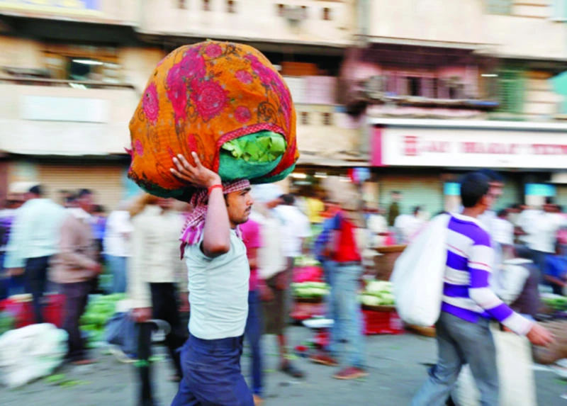 Rupee gains from foreign fund inflows
