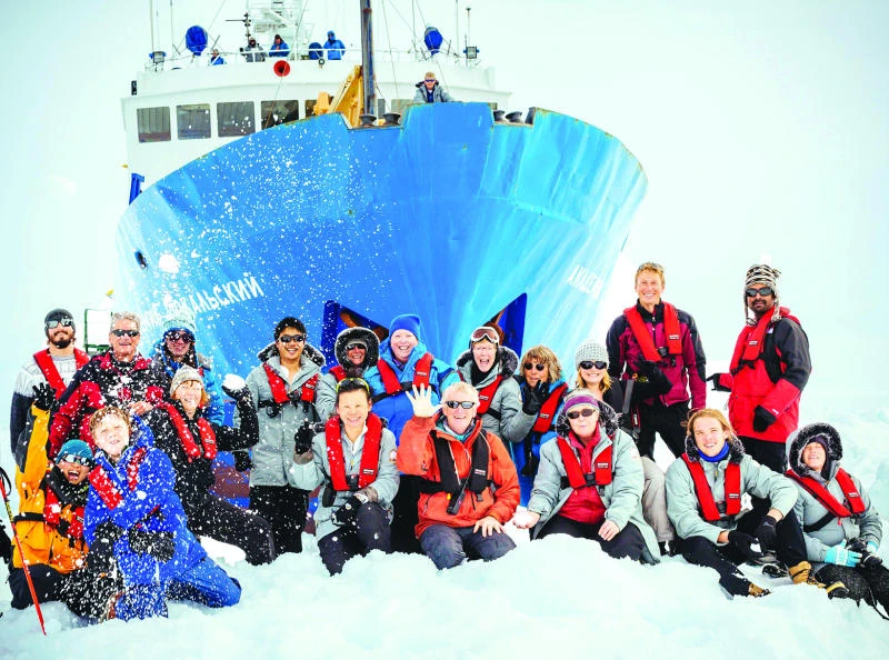 Rescue team fails to reach stuck Antarctic ship