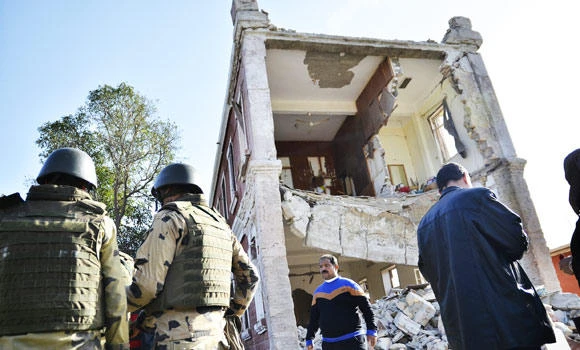 Blast damages military facility in north Egypt