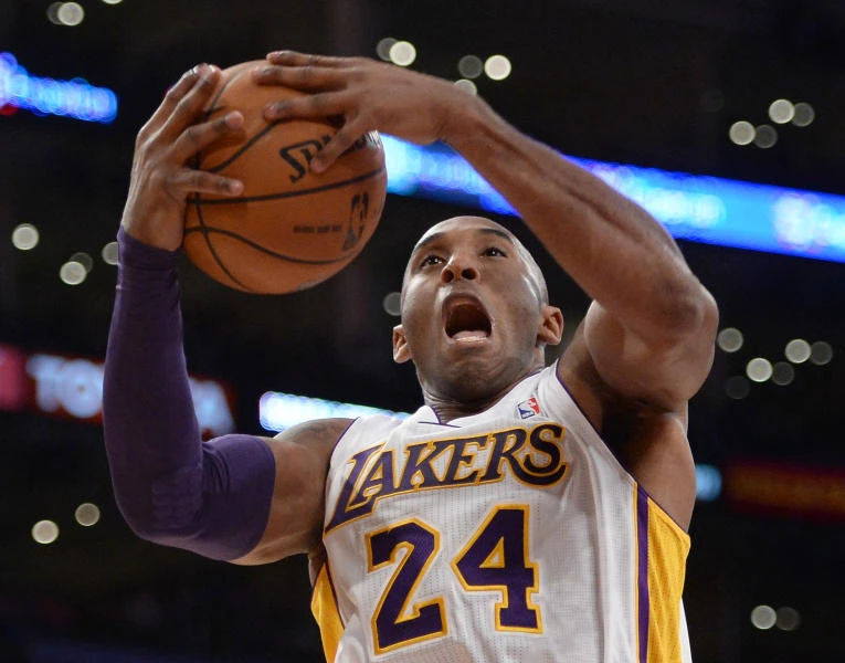 Kobe returns, but Raptors beat Lakers 106-94