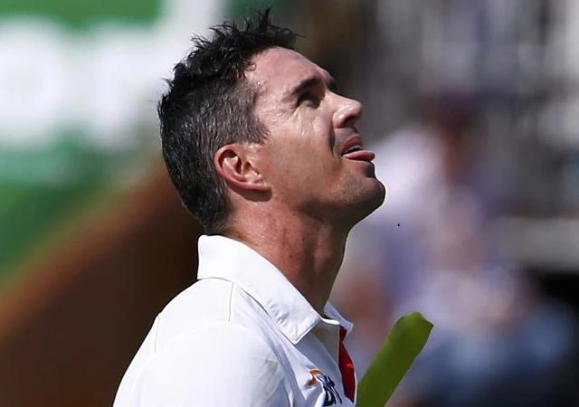 Cricket: Boycott berates 'selfish' Pietersen