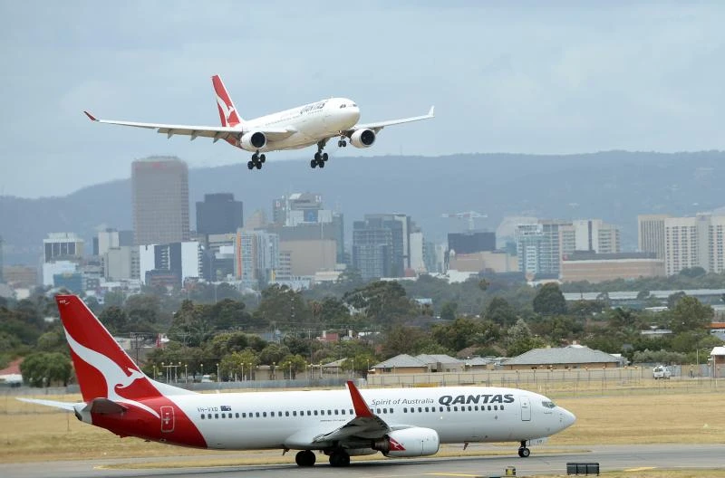 Australia PM backs lifting Qantas foreign ownership limit