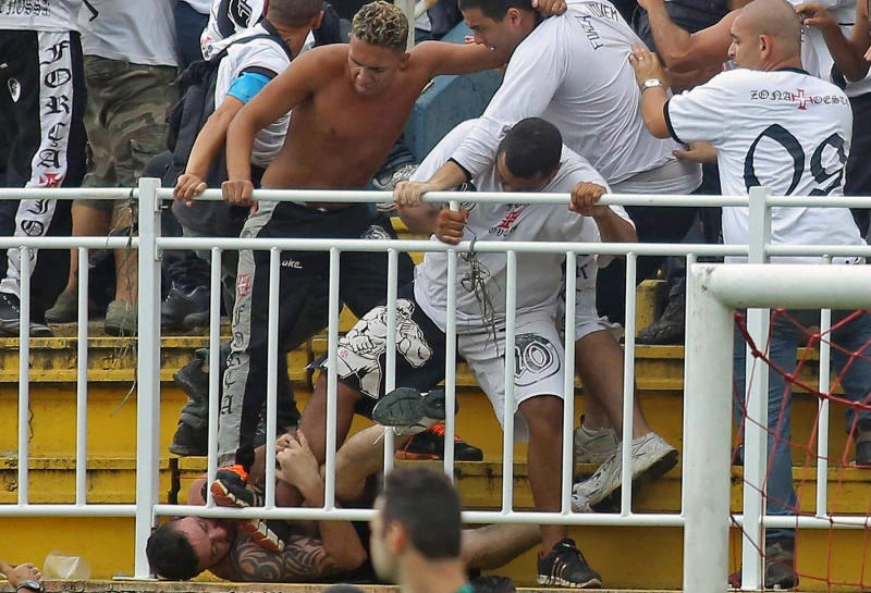 FIFA calls fan violence in Brazil ‘very sad’