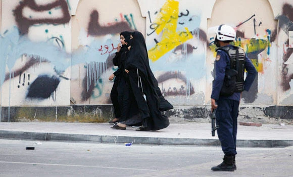 Bahraini opposition leader questioned