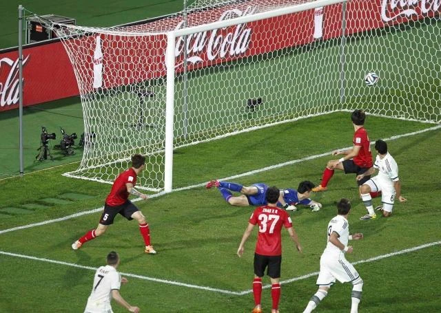 Bayern cruises into Club World Cup final