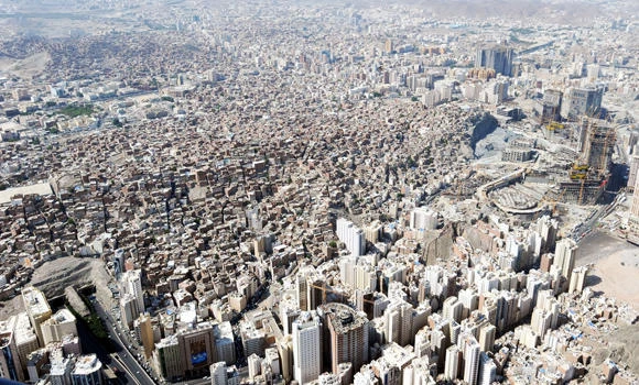 Saudis urged to invest in homeland projects