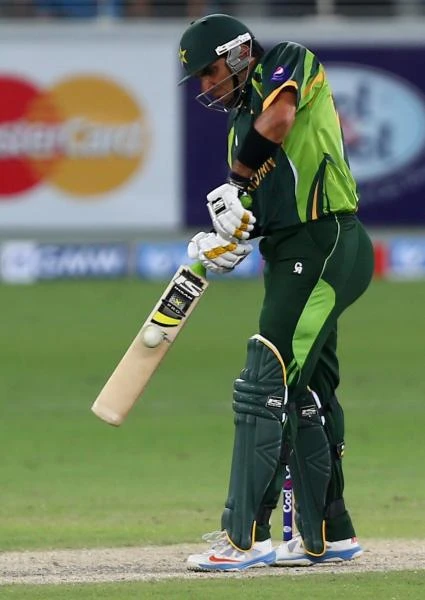 Misbah concerned over death bowling as Sri Lanka levels series