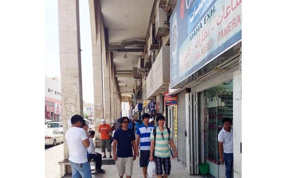 Abqaiq shops punished for health violations