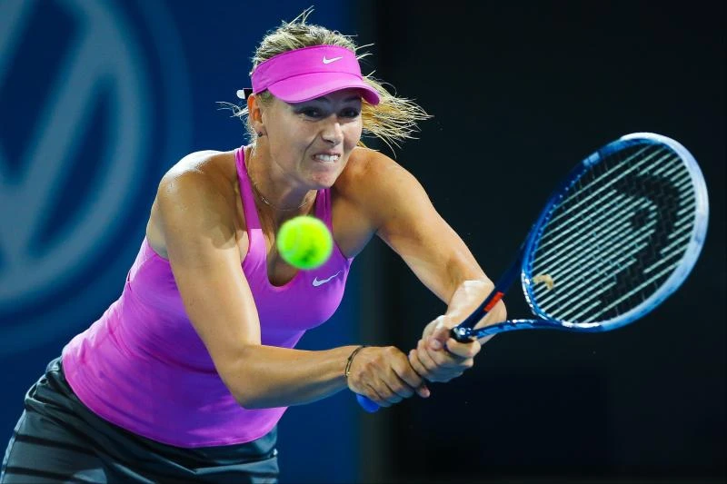 Sharapova outplays Garcia in comeback