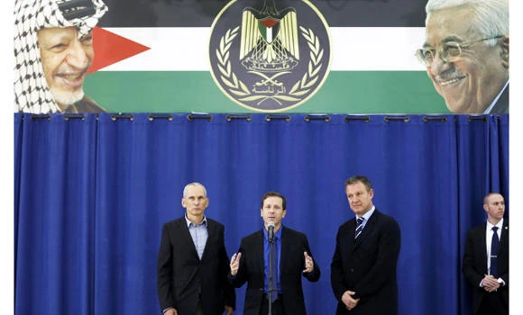 Israel’s new opposition chief meets with Abbas
