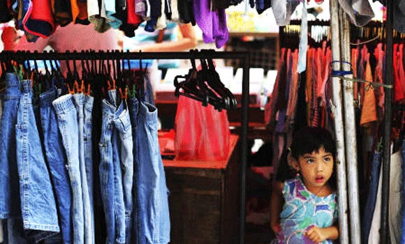 Philippine police ban caps and sunglasses in malls