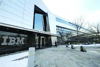 IBM’s sales slump turns stock into Dow’s lone loser of 2013