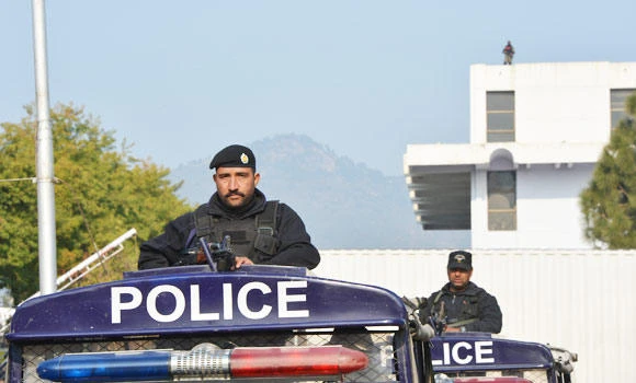 Pakistani father hails teenage son for stopping suicide bomber