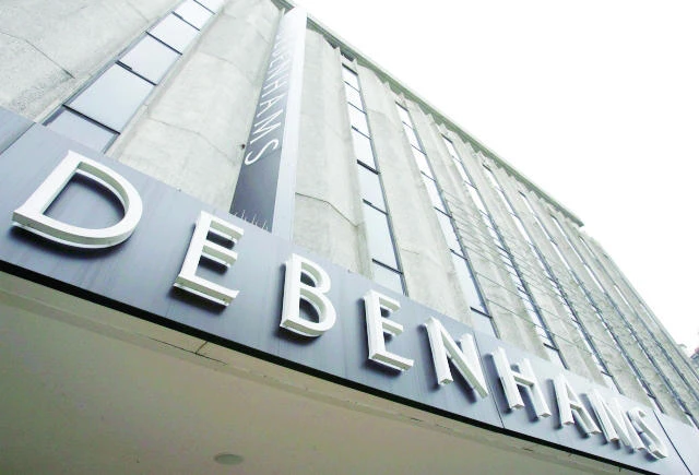 Debenhams finance chief quits as rivals triumph in Christmas battle
