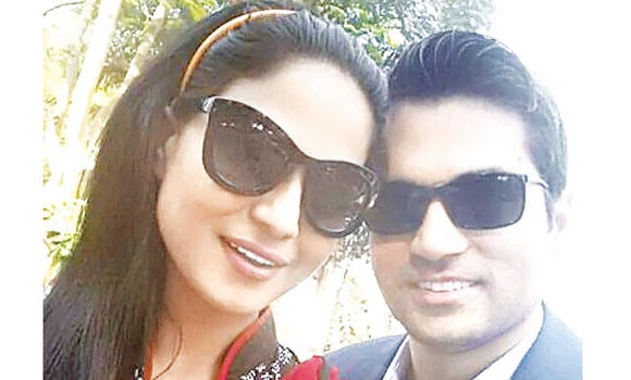 Veena Malik to perform Umrah