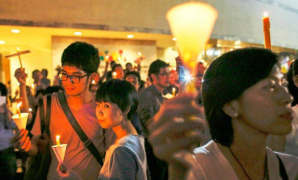 Thai protesters say no plan to shut airports