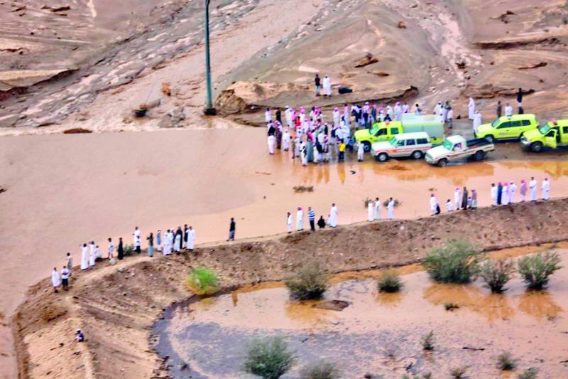 12 female teachers rescued from Makkah floods