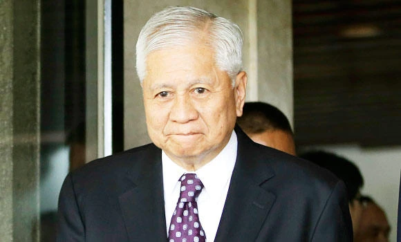 Philippines blasts Beijing over new fishing law