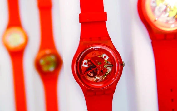 Swatch sees sales rise but misses targets