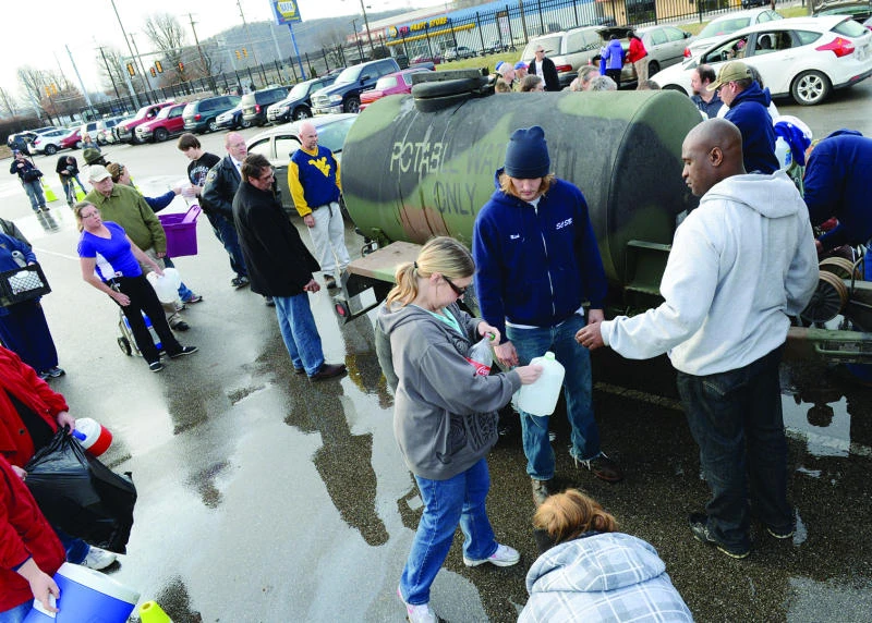 West Virginia chemical spill leaves 300,000 without water