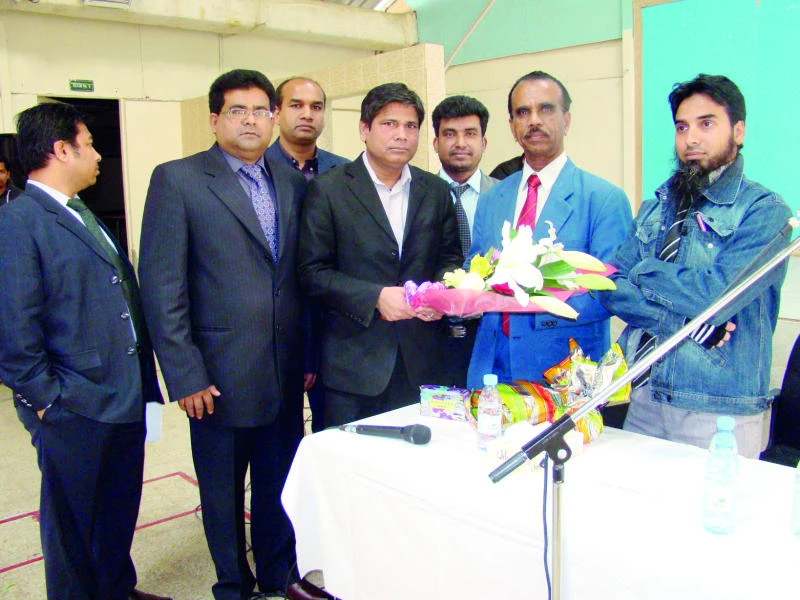 Bangla International School bids farewell to outgoing principal