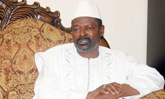 Guinea government resigns